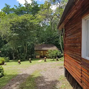 https://chal-espelhado-no-itaimbezinho.santa-catarina-brasil.com